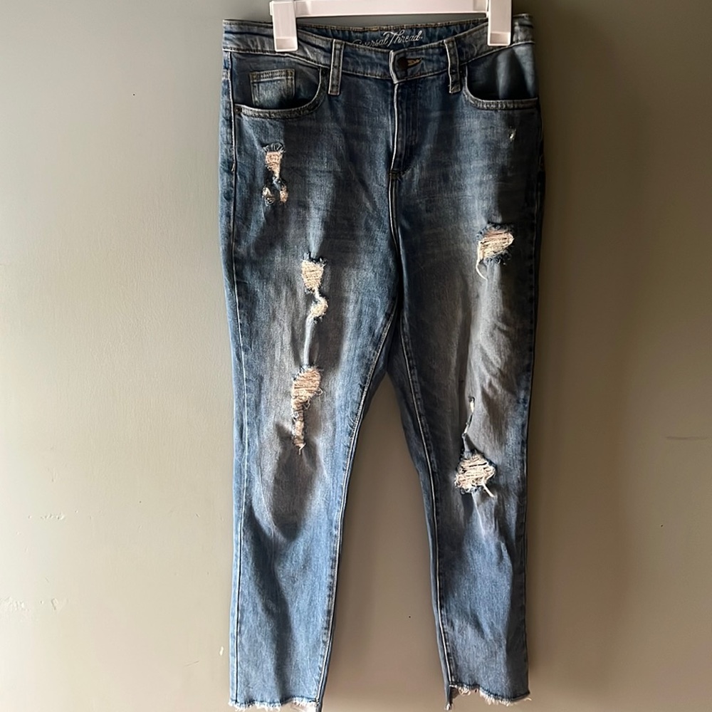 Universal Thread Mom Jean